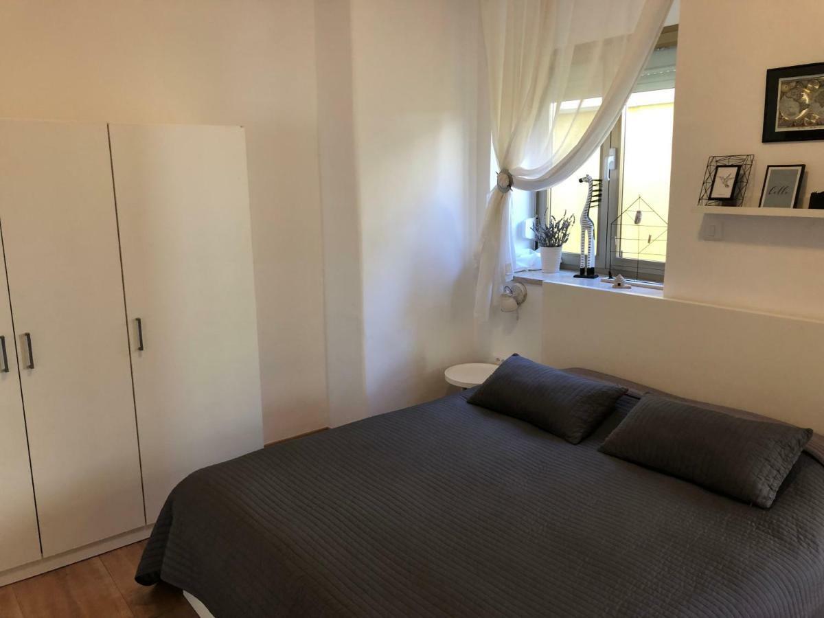 Apartment Check In 普拉 外观 照片